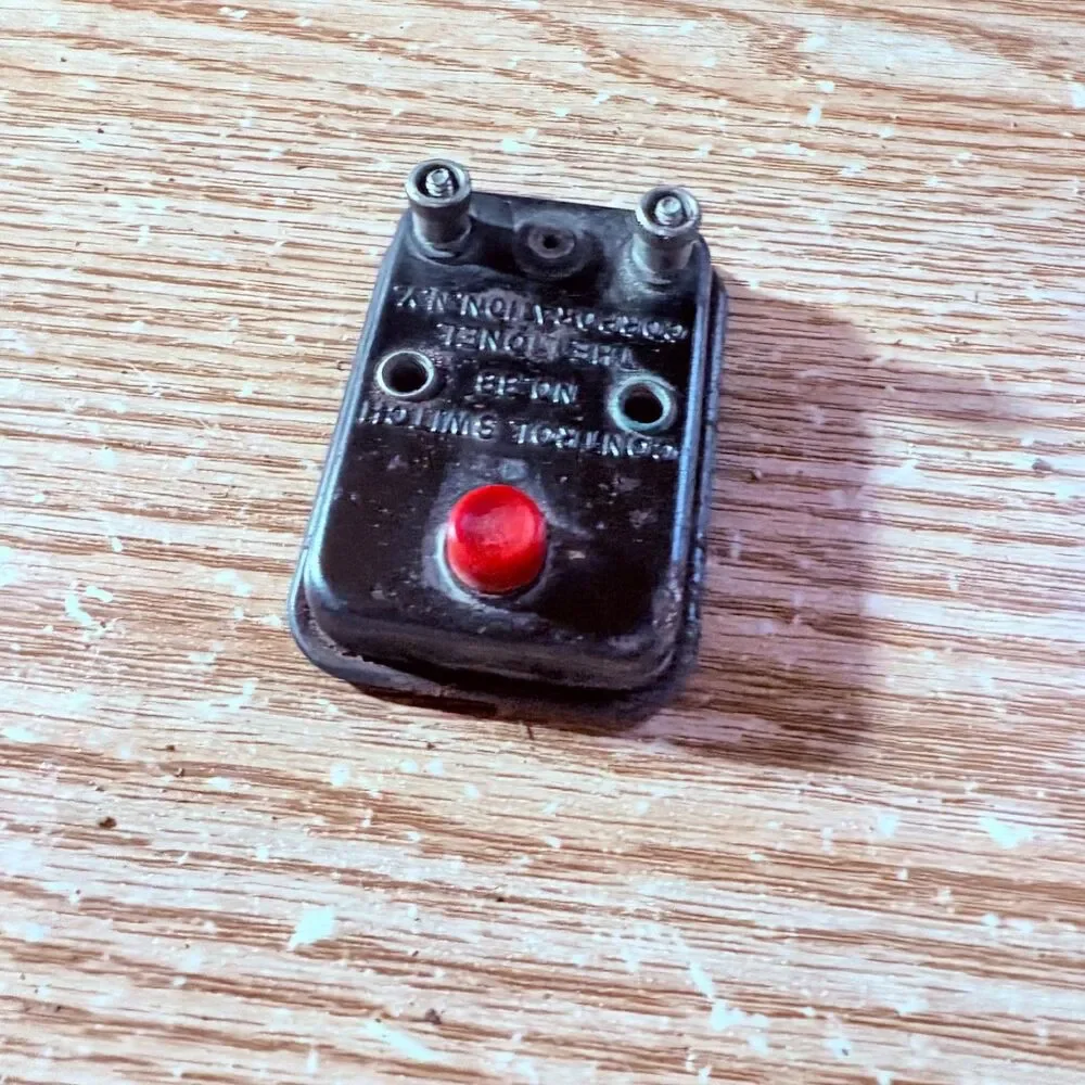 Lionel 96C Push Button Momentary Control Switch With Red Button For Parts
